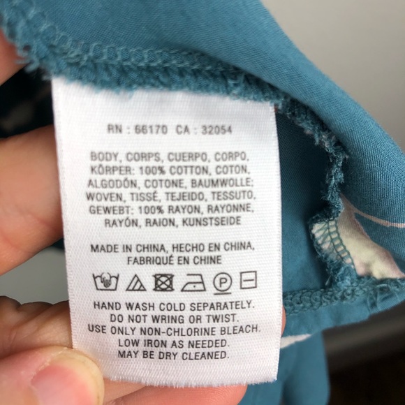 ANTHROPOLOGIE Akemi + Kin Light Streaks Top S - Picture 7 of 7